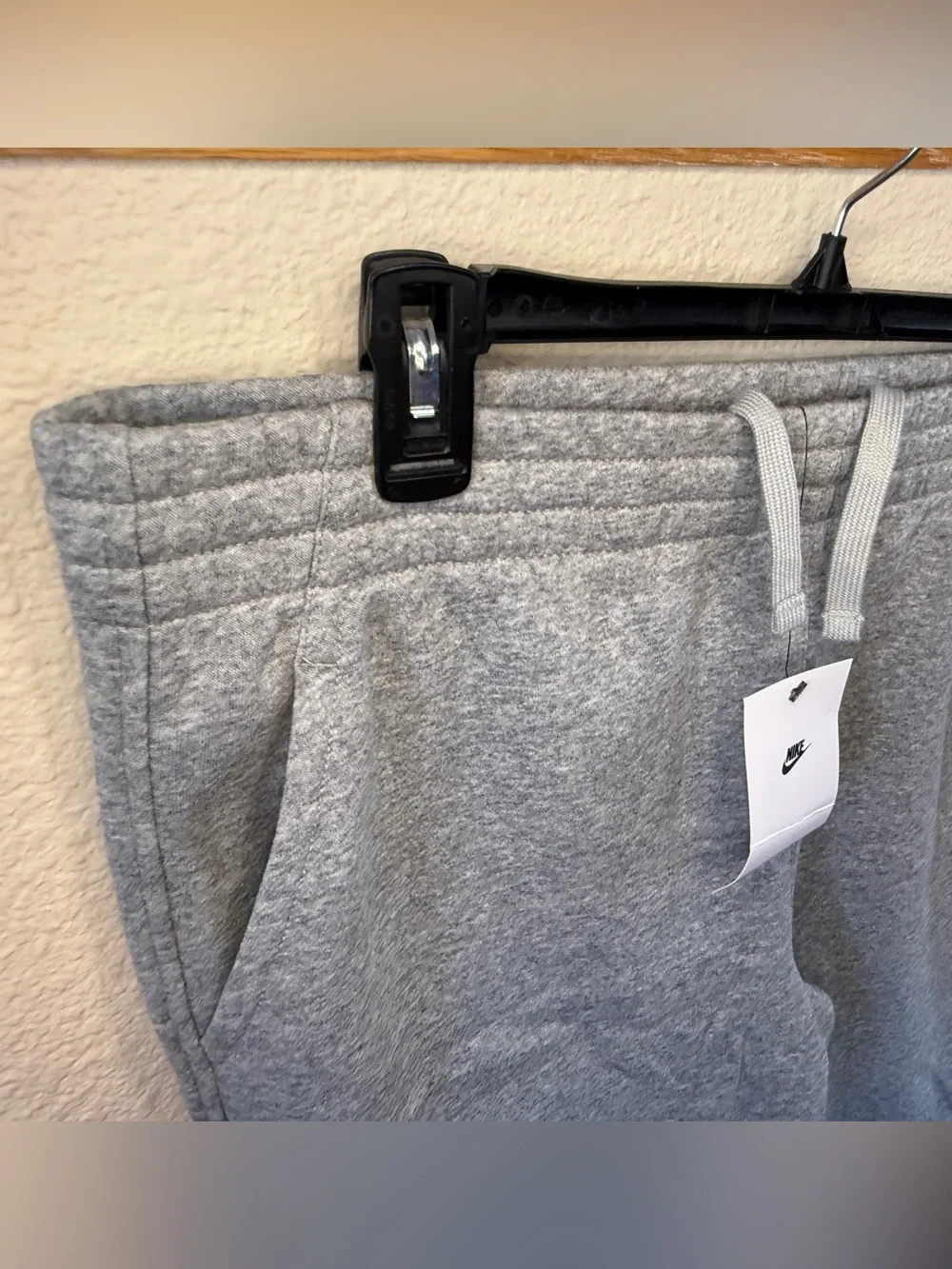 Nike Big Kid's Sportswear Fleece Joggers in Gray, Size XL (+) Standard Fit